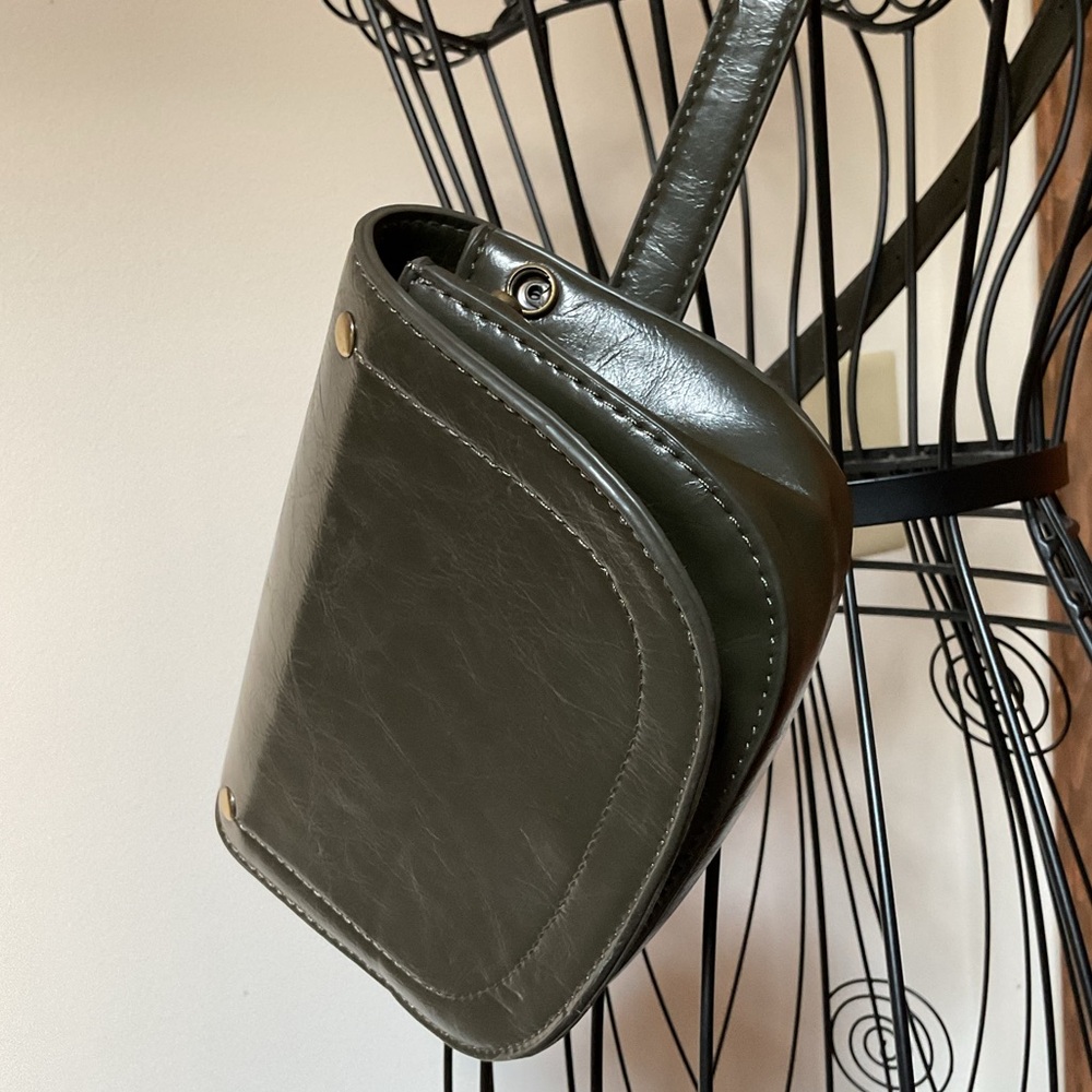 Cute Anthropologie green belt bag